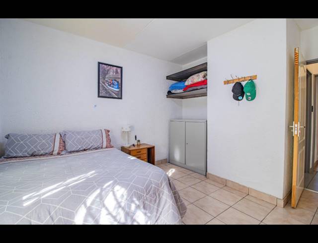 2 BEDROOM TOWNHOUSE FOR SALE IN MULBARTON